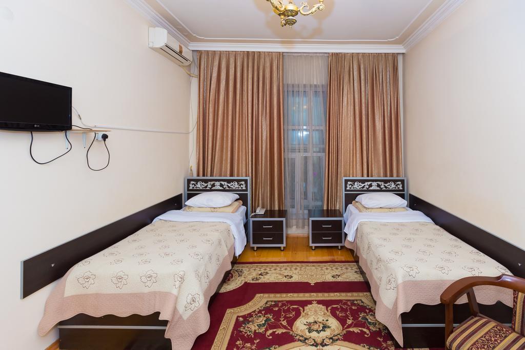 Araz Hotel Баку Экстерьер фото