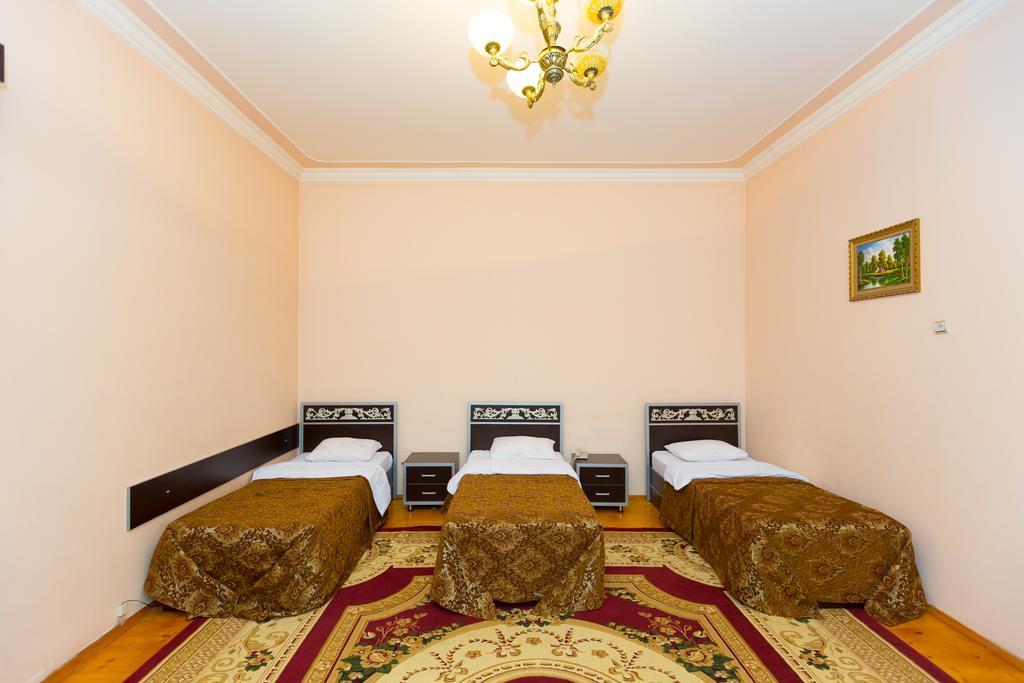 Araz Hotel Баку Экстерьер фото